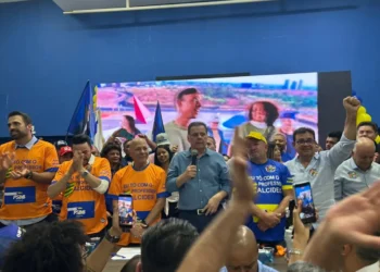 professor-alcides-se-filia-ao-psdb-em-evento-com-liderancas-em-aparecida-de-goiania