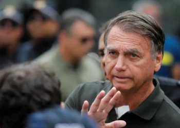 bolsonaro-recebe-alta-da-uti-e-segue-internado-em-quarto