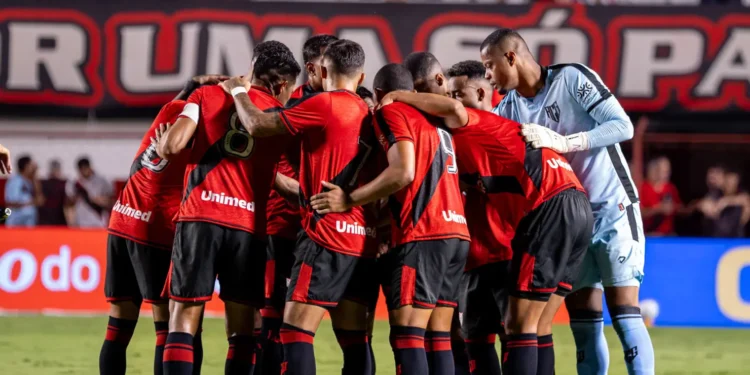 atletico-go-ganha-respiro-em-meio-a-maratona-da-temporada