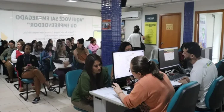 feirao-de-empregos-em-goiania-oferece-mais-de-mil-vagas-no-comercio