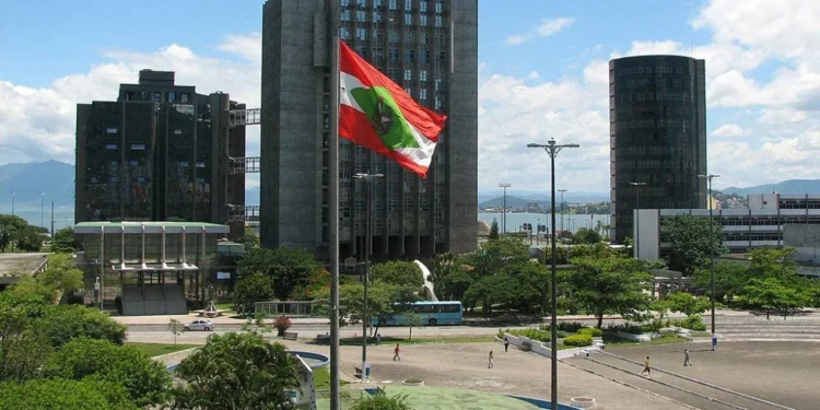 tj-de-santa-catarina-abre-concurso-com-salarios-de-ate-r$-24-mil
