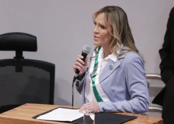 celina-leao-cancela-festa-de-brasilia-e-redireciona-r$-25-milhoes-para-a-saude-do-df