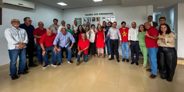 pt-goiano-busca-nomes-influentes-e-vai-contra-julio-pina-na-federacao