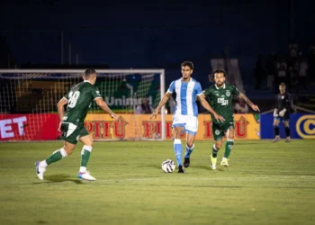 goias-busca-empate-no-fim-contra-o-londrina-e-mantem-invencibilidade