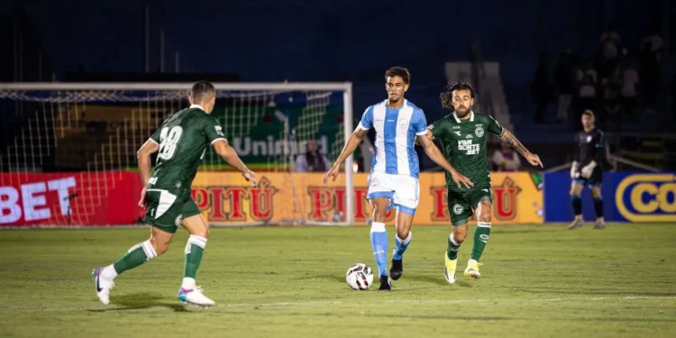 goias-busca-empate-no-fim-contra-o-londrina-e-mantem-invencibilidade