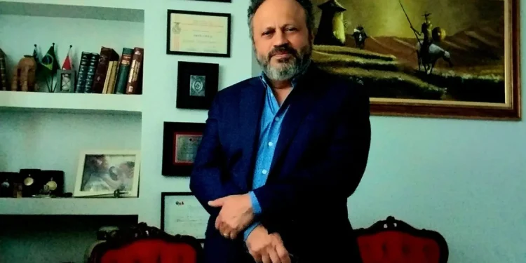 colunista-juridico-do-jornal-o-hoje-recebe-titulo-de-cidadao-goiano