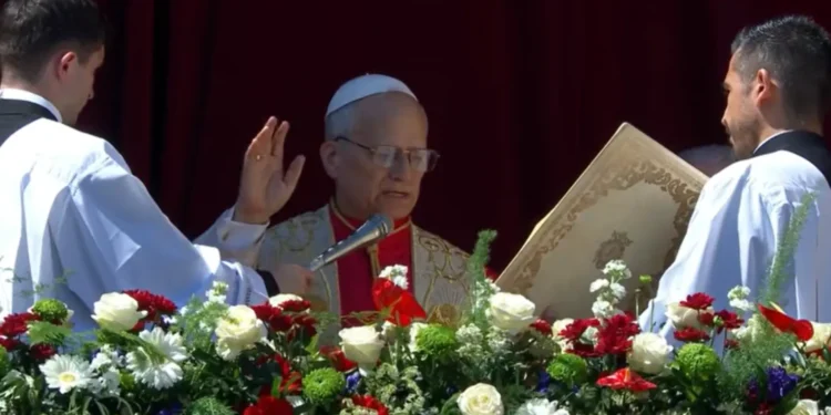 papa-leao-xiv-pede-paz-em-sua-1a-missa-de-pascoa