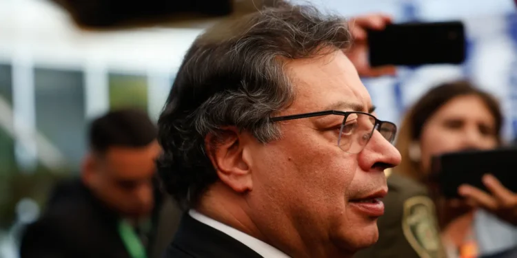 petro-pede-que-brasil-estenda-pix-para-colombia-apos-criticas-dos-eua