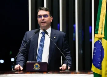disputa-por-vice-de-flavio-bolsonaro-divide-aliados-e-centrao