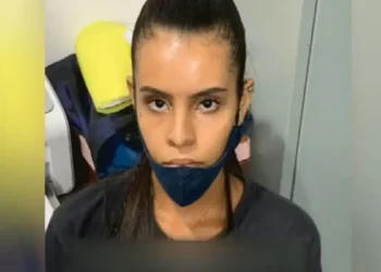 jovem-que-ateou-fogo-em-colega-em-escola-de-goiania-e-condenada-a-8-anos-de-prisao