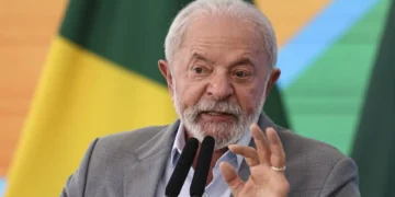 lula-critica-caiado-e-flavio-bolsonaro-por-exploracao-de-terras-raras-junto-aos-eua