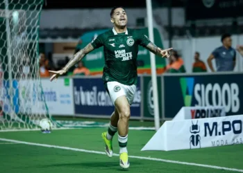 diego-caito-passa-por-cirurgia-e-desfalca-o-goias-por-ate-tres-semanas