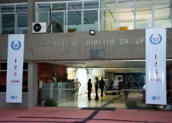 atletica-de-direito-da-ufg-expulsa-presidente-apos-denuncia-de-racismo