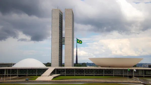 camara-dos-deputados-prepara-novo-concurso-com-salario-de-ate-r$-30,8-mil