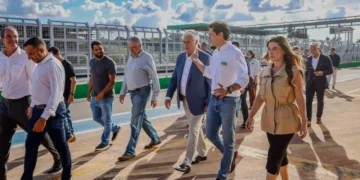 diretores-da-formula-indy-visitam-autodromo-de-goiania-e-avaliam-retorno-da-categoria-ao-brasil