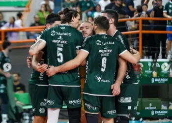 goias-volei-luta,-mas-e-superado-pelo-cruzeiro-e-se-despede-nas-quartas-da-superliga