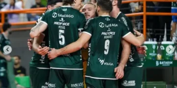 goias-volei-luta,-mas-e-superado-pelo-cruzeiro-e-se-despede-nas-quartas-da-superliga