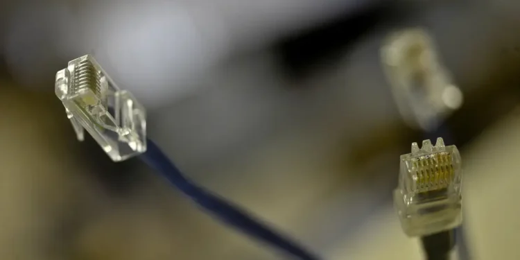 governo-de-goias-amplia-acesso-a-internet-com-ativacao-de-wi-fi-gratuito-em-33-pontos-do-estado