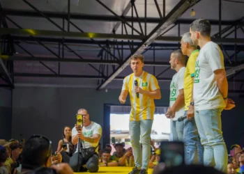 ‘acorda,-goias’-expoe-racha-no-pl-e-mobiliza-militancia-bolsonarista-em-goiania