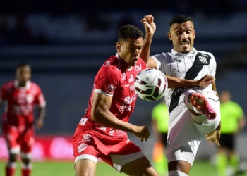com-gol-de-ryan,-vila-nova-vence-a-ponte-preta-na-serie-b