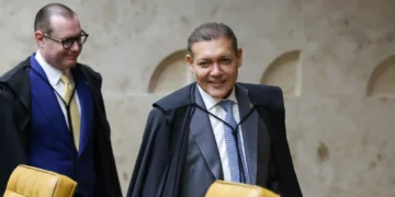 chegada-de-nunes-marques-ao-comando-do-tse-ocorre-em-momento-sensivel