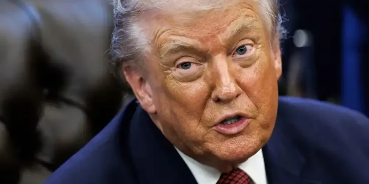 donald-trump-anuncia-bloqueio-imediato-do-estreito-de-ormuz-apos-impasse-com-o-ira