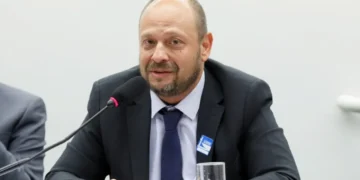 governo-lula-demite-presidente-do-inss