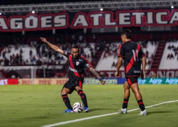 atletico-go-supera-o-londrina-e-conquista-primeira-vitoria-na-serie-b
