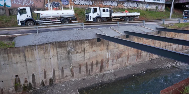 paco-de-goiania-cobre-erosao-na-marginal-botafogo-em-3-dias,-mas-obra-e-alvo-de-criticas