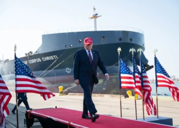 bloqueio-dos-eua-em-ormuz-entra-em-vigor-apos-impasse-nas-negociacoes