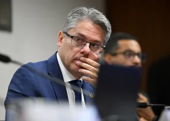 em-cpi-do-crime-organizado,-alessandro-vieira-pede-indiciamento-do-pgr-e-de-ministros-do-stf