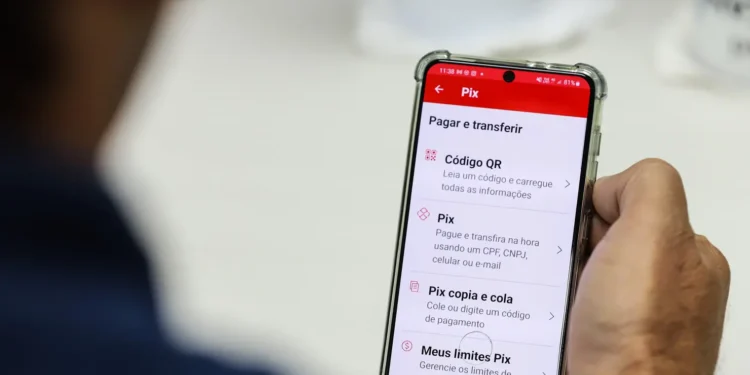 golpe-do-pix-que-engana-vitimas-com-“transfers-por-engano”;-saiba-como-se-proteger