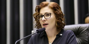 justica-italiana-amplia-extradicao-de-carla-zambelli