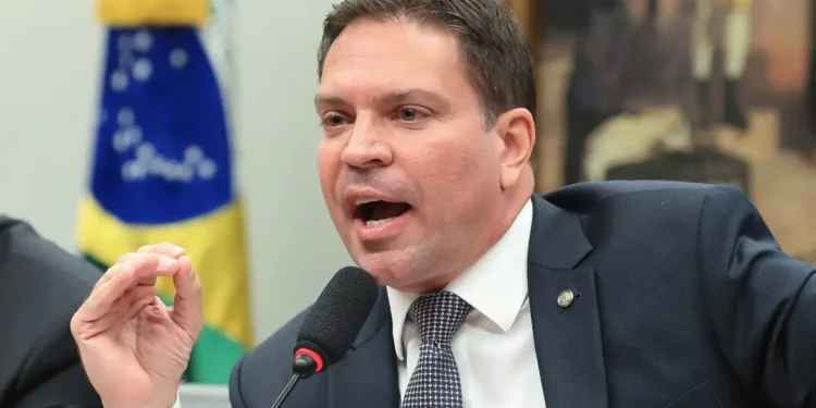 ramagem-agradece-a-cupula-do-governo-trump-por-soltura