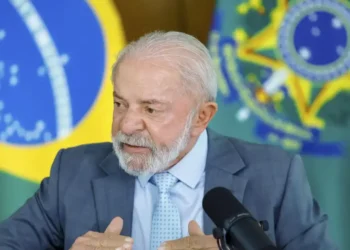lula-afirma-que-trump-nao-tem-direito-de-‘acordar-e-ameacar-um-pais’