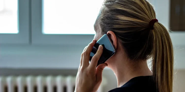 projeto-avanca-no-senado-para-barrar-ligacoes-e-assedio-de-bancos-e-financeiras