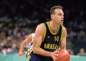 oscar-schmidt,-lenda-do-basquete-mundial-morre-aos-68-anos