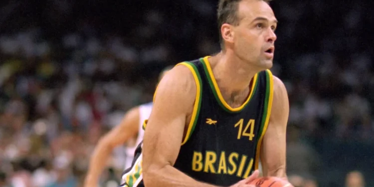 oscar-schmidt,-lenda-do-basquete-mundial-morre-aos-68-anos