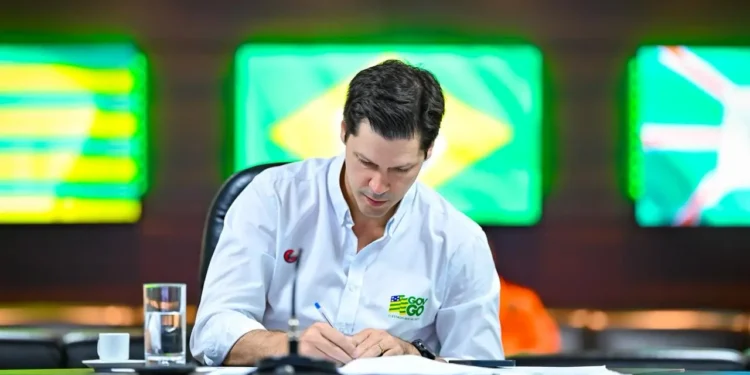 goias-passa-a-subsidiar-diesel-com-r$-0,60-por-litro-ao-aderir-a-decreto-do-governo-federal