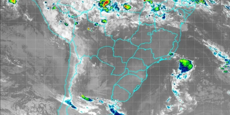 domingo-de-sol-forte-e-tempo-seco-em-goias