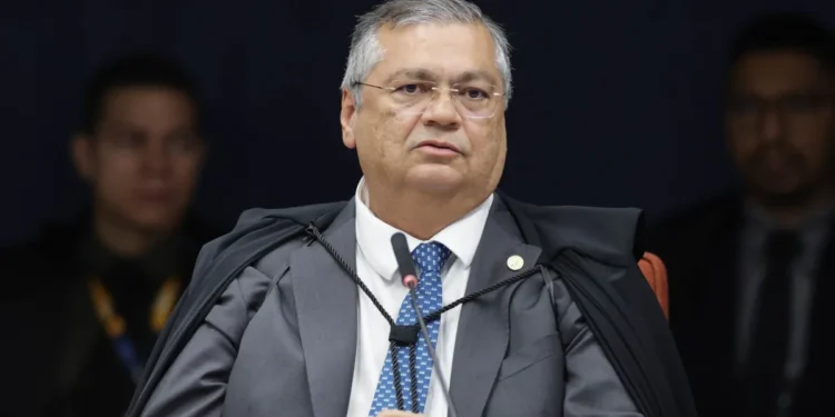 dino-propoe-reforma-do-judiciario-e-abre-novo-embate-na-corte