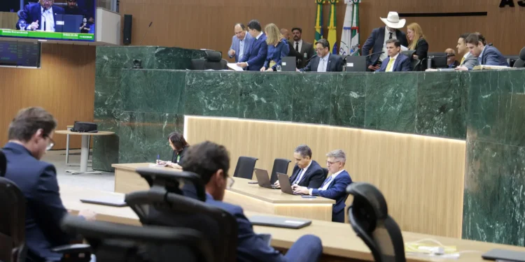 rodizio-de-suplentes-na-alego-vira-estrategia-para-dar-espaco-e-visibilidade