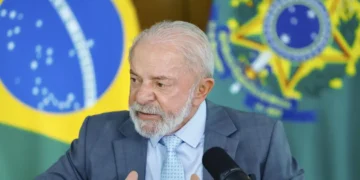 “fizeram-conosco,-a-gente-vai-fazer-com-eles”,-diz-lula-sobre-eua