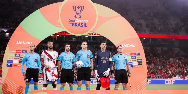 sem-gols,-athletico-pr-e-atletico-go-empatam-em-curitiba