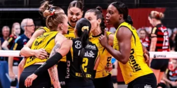 praia-vence-flamengo-e-vai-decidir-superliga-feminina-contra-o-minas