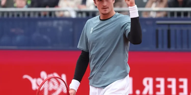 joao-fonseca-avanca-no-madrid-open-apos-desistencia-de-cilic