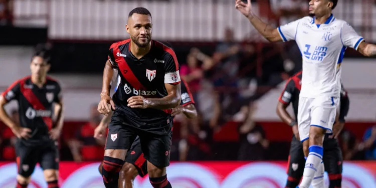 atletico-go-bate-o-avai-no-accioly-e-se-afasta-do-z-4