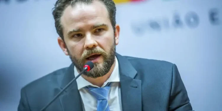 governo-vai-liberar-fgts-para-endividados