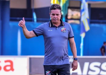 anapolis-vence-na-estreia-de-evaristo-piza-e-deixa-a-lanterna-da-serie-c