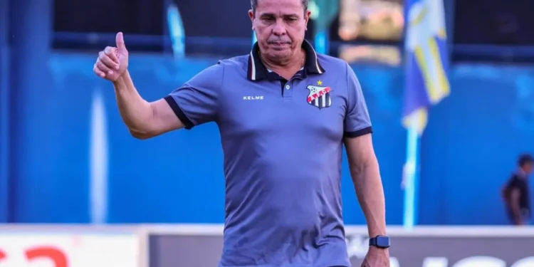 anapolis-vence-na-estreia-de-evaristo-piza-e-deixa-a-lanterna-da-serie-c